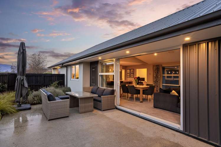 7 Mallard Street Albert Town_26