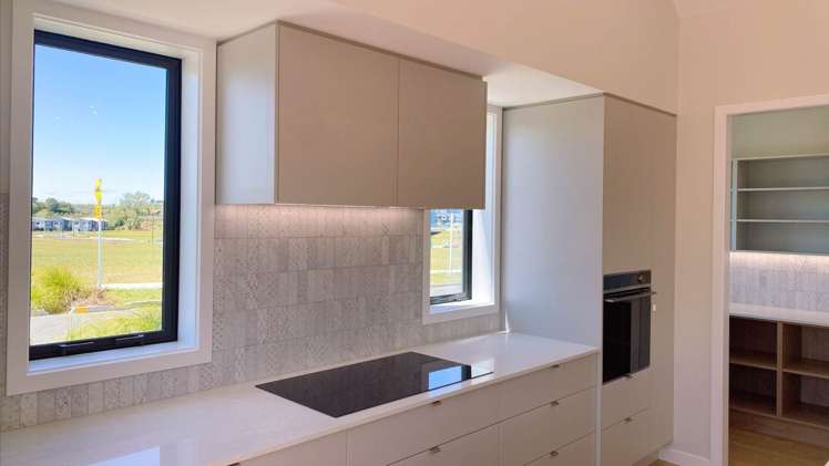 2 Moyle Street Wainui_7