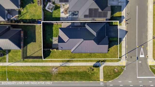 1 Woodford Avenue Woodend_2