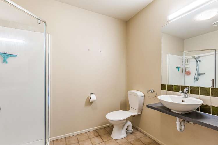 15/21 Armoy Drive East Tamaki_15