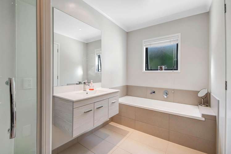 30 Cape Cod Drive Gulf Harbour_12