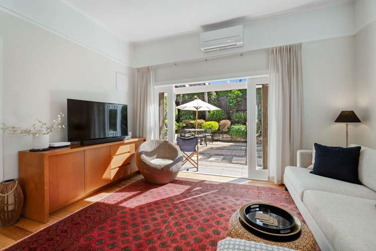 65 Vipond Road Stanmore Bay_16