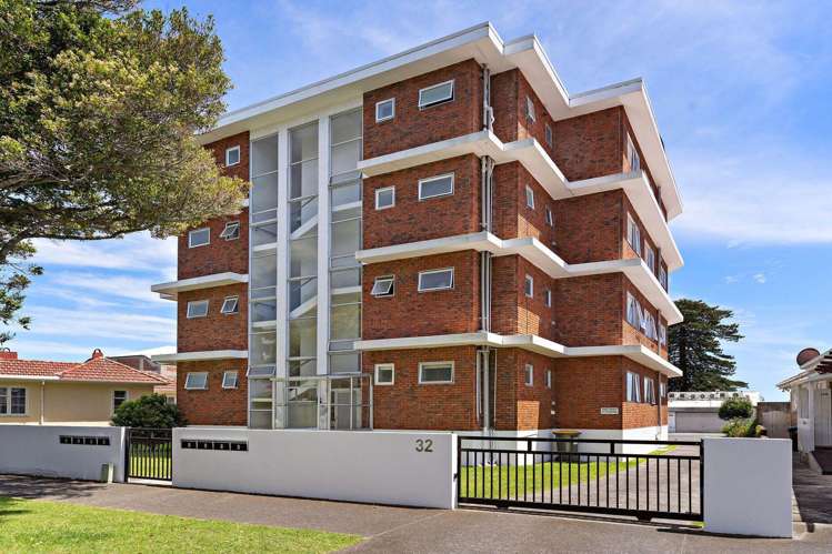 6/32 Marau Crescent_0