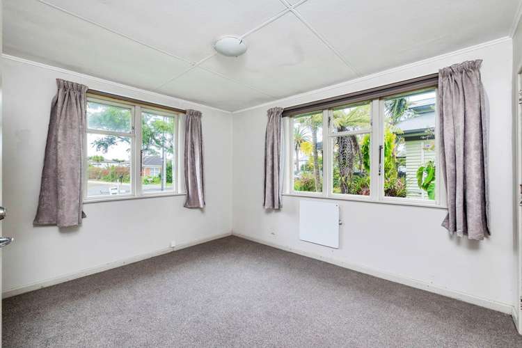 86 Kings Road Panmure_9