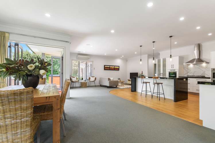 43 The Esplanade Huntington_9