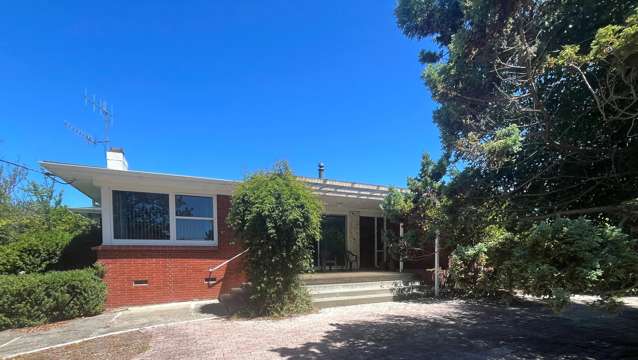 Good Bones, Big Potential - Prime location