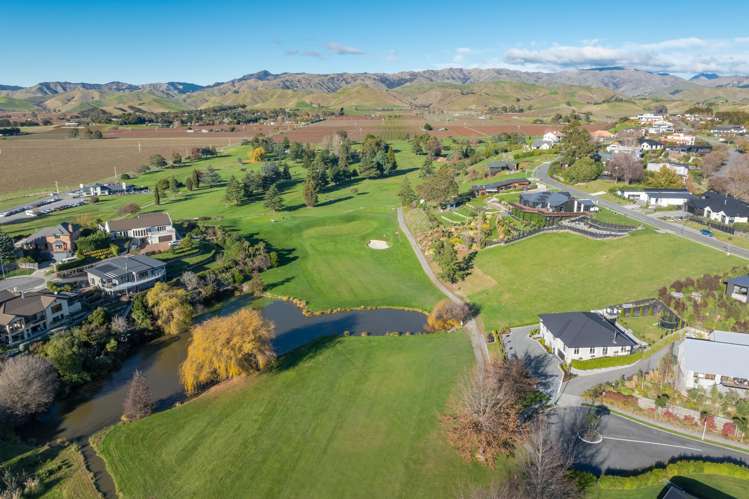 12 Avignon Place Fairhall_33