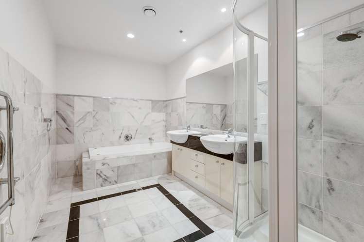 1B/5 The Promenade Takapuna_15