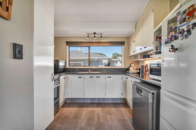 15 Brecon Road Stratford_4