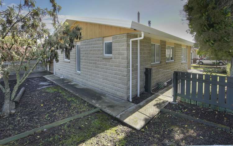 1/14 Ngaio Street Stoke_3