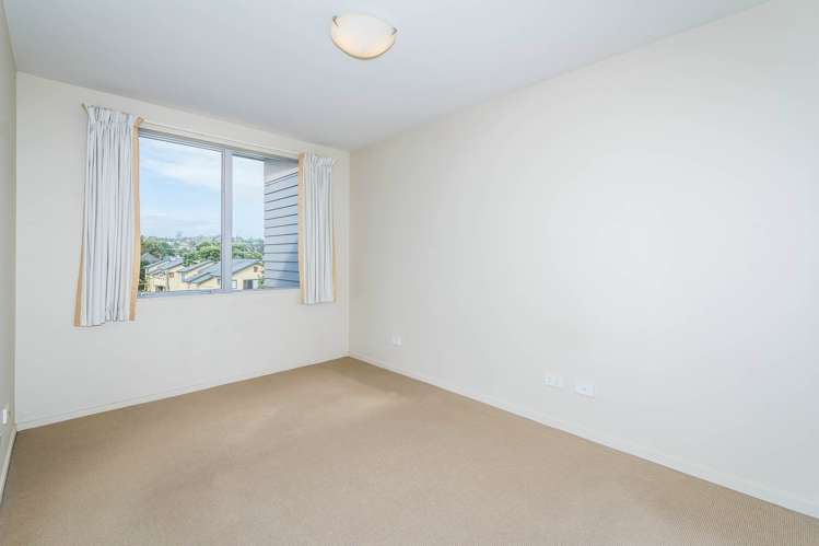 F5/27 Inverness Road Browns Bay_8