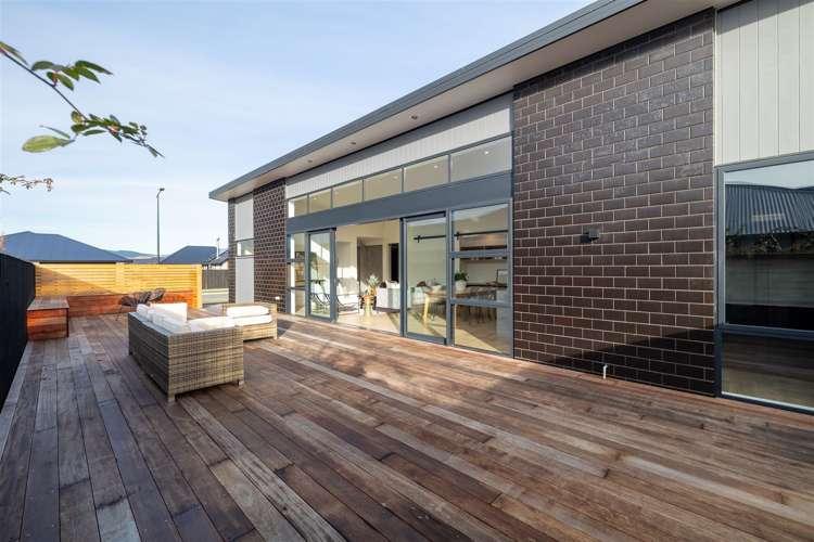 5 Florence Drive Lincoln_21