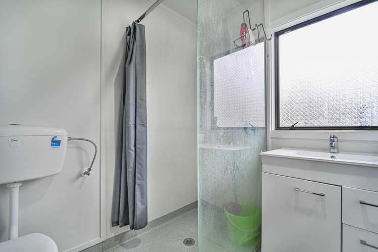 2/708 Terrace Road Parkvale_6