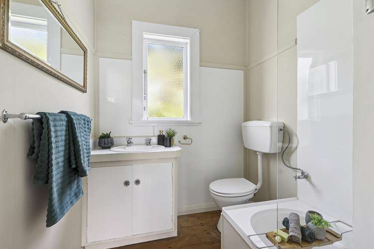 24 Hungerford Road Lyall Bay_6