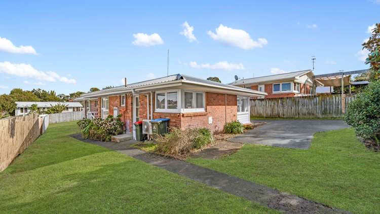 1&2/51 Felton Matthew Avenue St Johns_14
