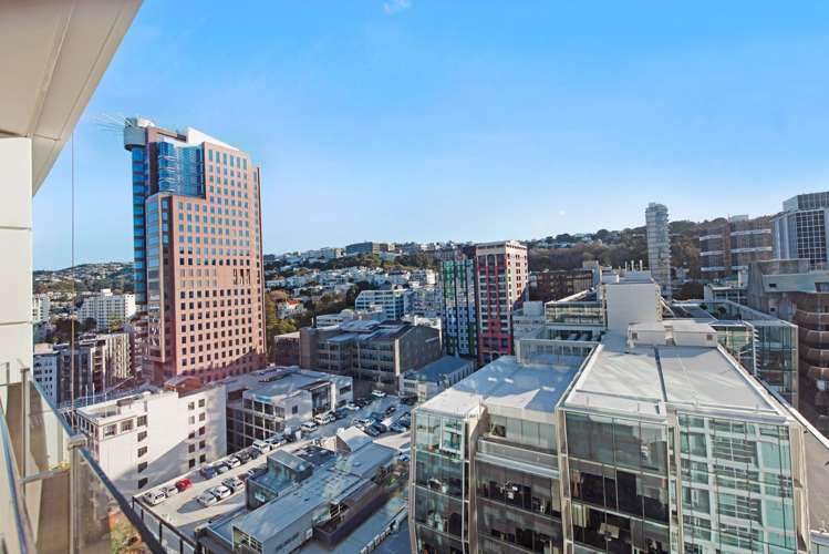 17c/9 Chews Lane Wellington Central_15