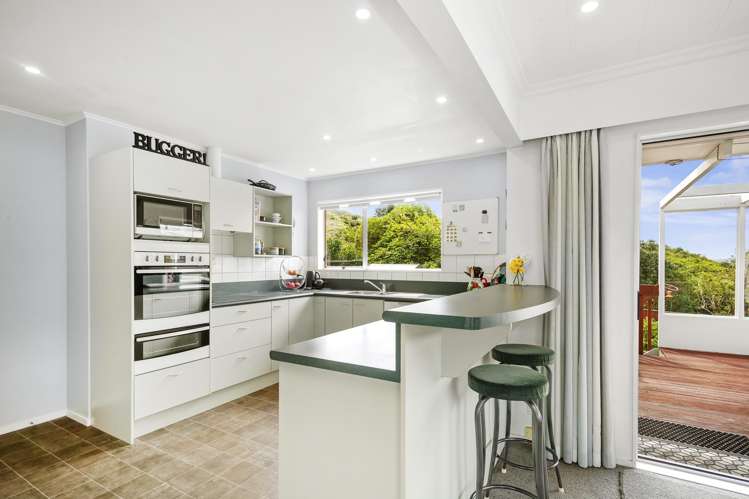 30 Turriff Crescent Tawa_9