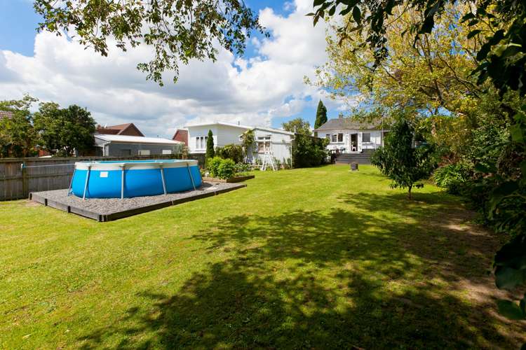 15 Smale Street Point Chevalier_15