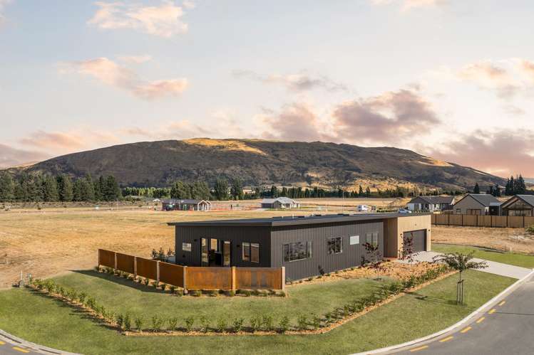 8 Buttercup Street Wanaka_26