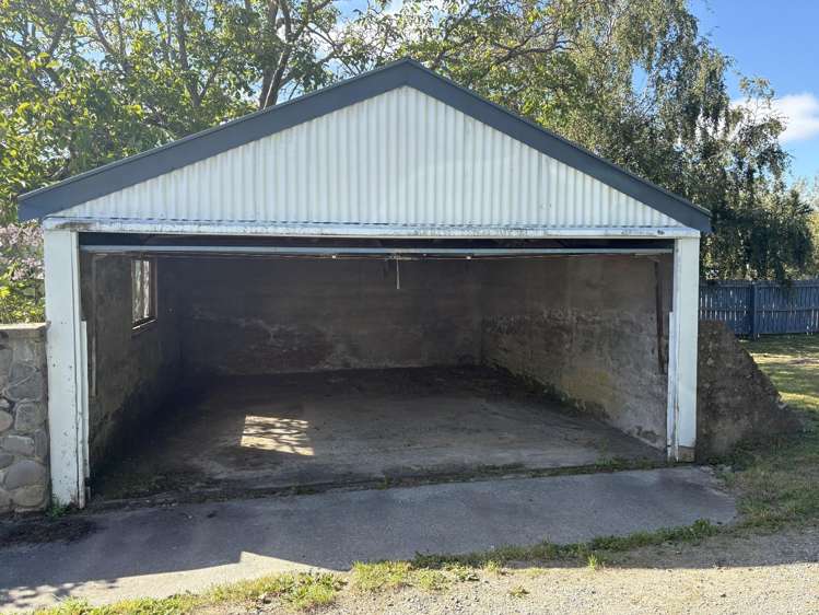 117 Sladdens Farm Road 11351_11