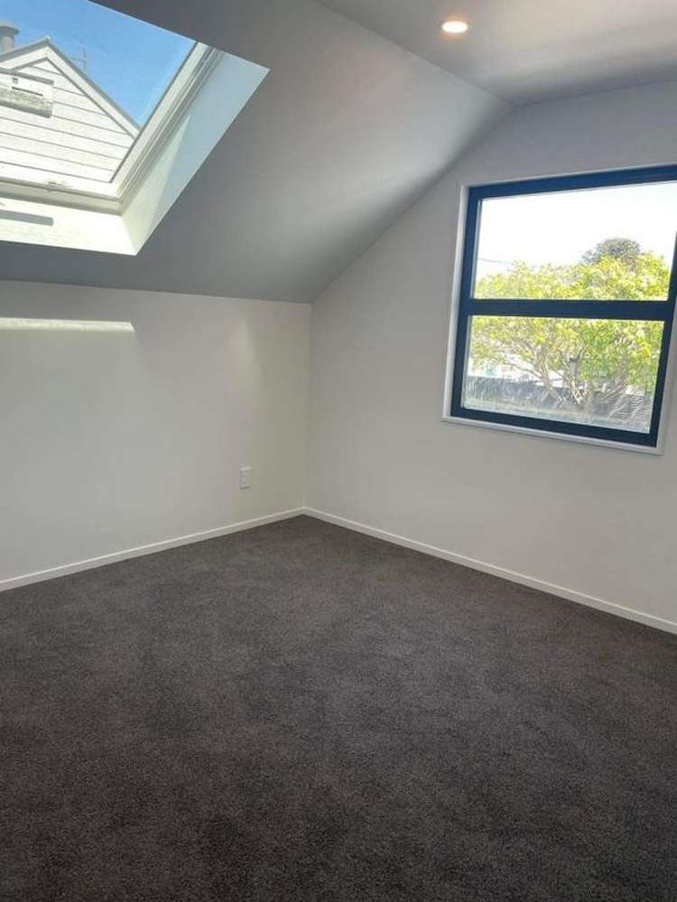 2/7 Hume Street Sydenham_8