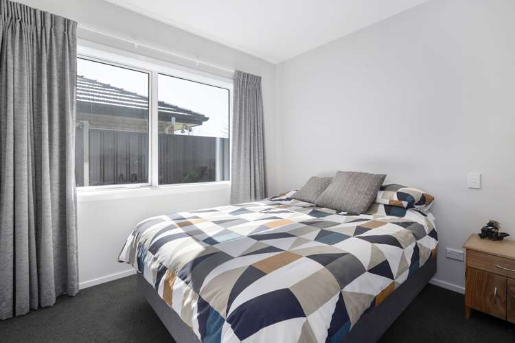 5 Mckay Close Frimley_10