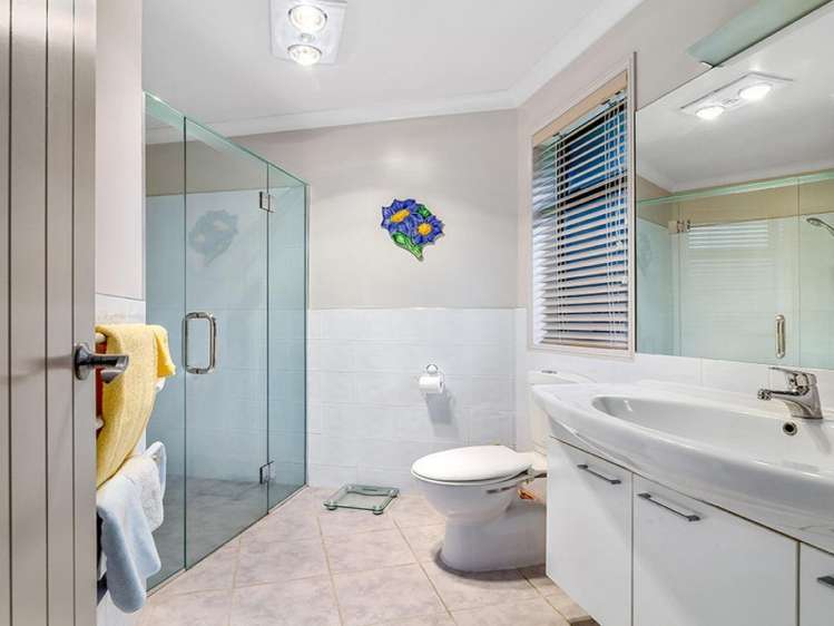 117 Basley Road Owhata_11