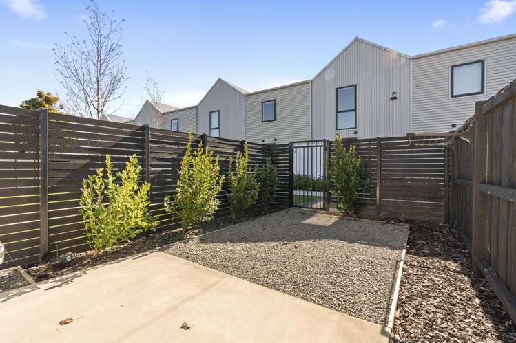 10/9 Grove Road Addington_13
