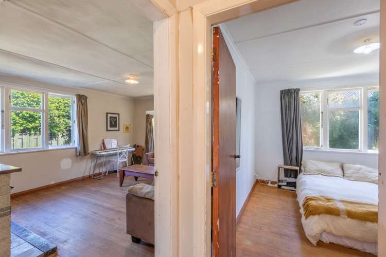 1238 Cunningham Crescent Mayfair_1