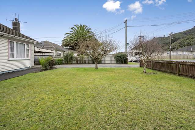 27 Bull Avenue Wainuiomata_1