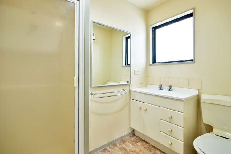 16b Watts Road Fernhill/Sunshine Bay_12