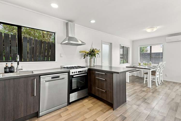 1/96 Alton Avenue Hillcrest_7