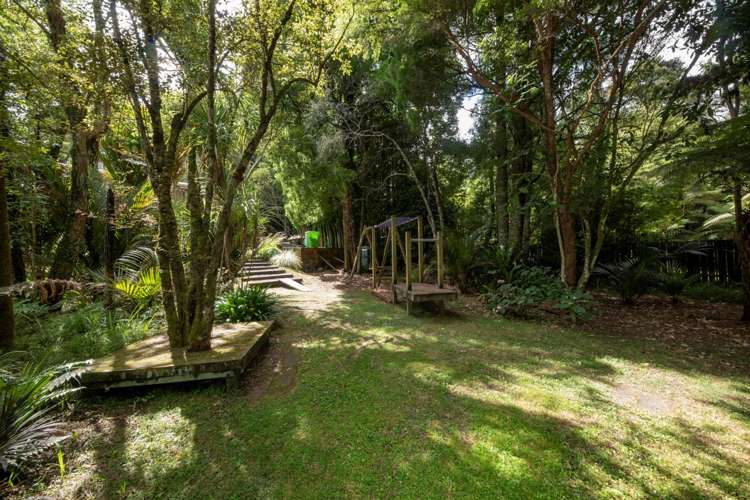 17 Victory Road Laingholm_16