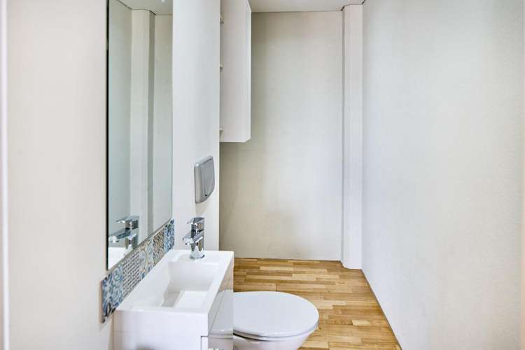 2.09/28 Waterloo Quay Pipitea_12