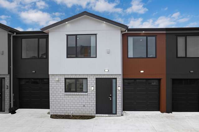 Welcome to your new spacious home!!!