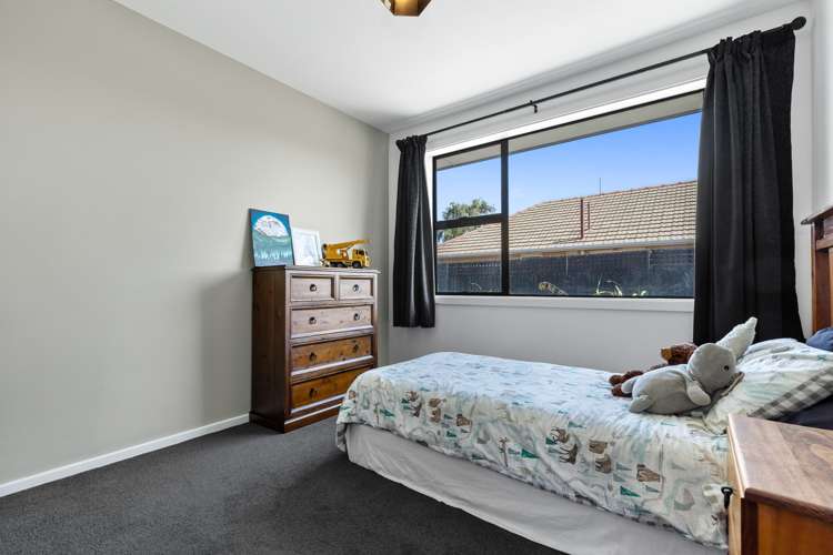 69 Greenhaven Drive Burwood_13