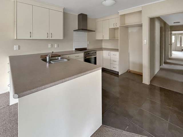 4 Te Arahori Street 11211_3