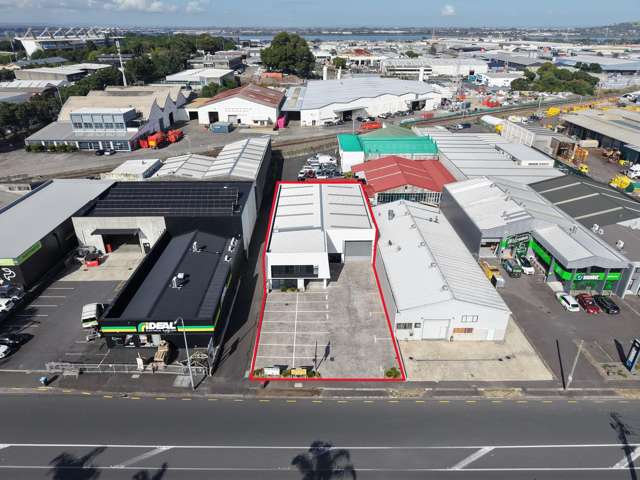 182 Station Road Penrose_1