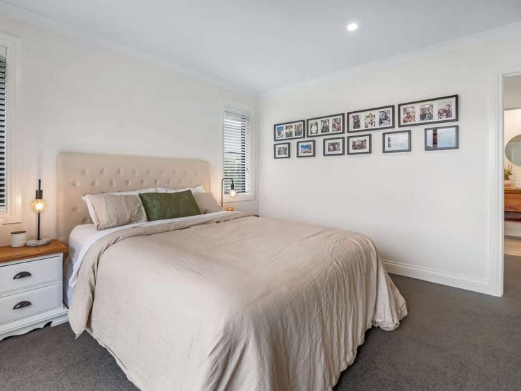 4 Verdeco Boulevard Lincoln_16