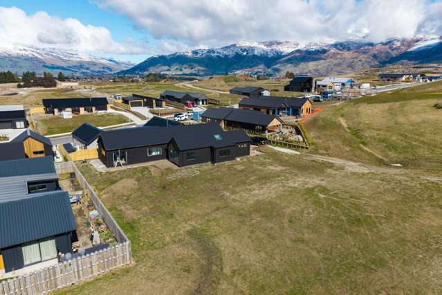 8 Stonehenge Road Wanaka_3