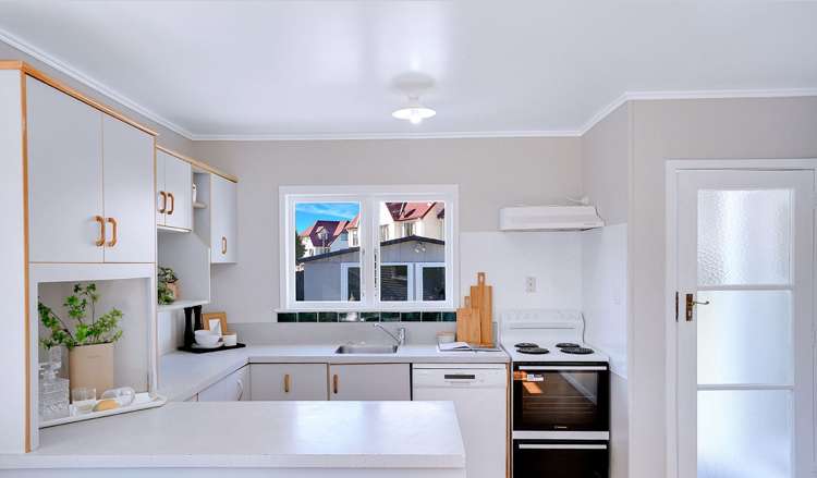 48 Cameron Road Hamilton East_3