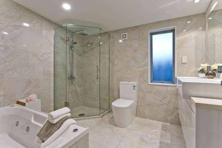 42 Remuremu Street Long Bay_26