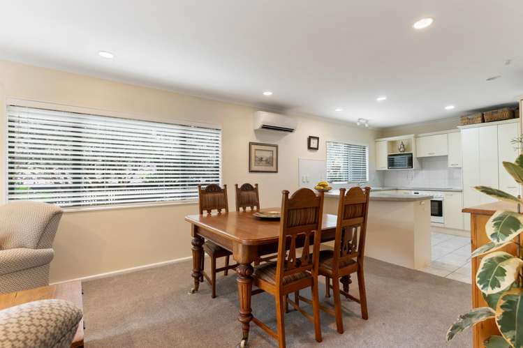 52b Uxbridge Road Mellons Bay_10