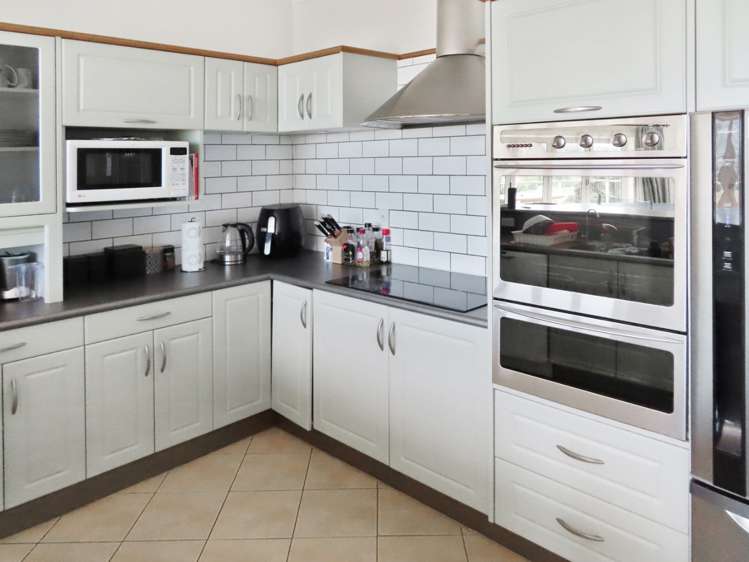 8 Mccarthy Grove Clouston Park_1