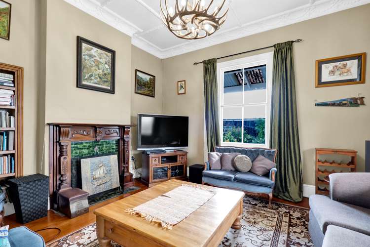 2 Broadway Waitara_16