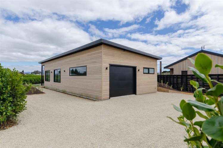 2 Tuscan Lane Martinborough_14