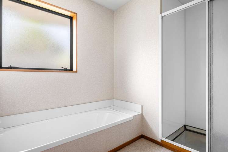 2/74 Lowry Avenue Redwood_9