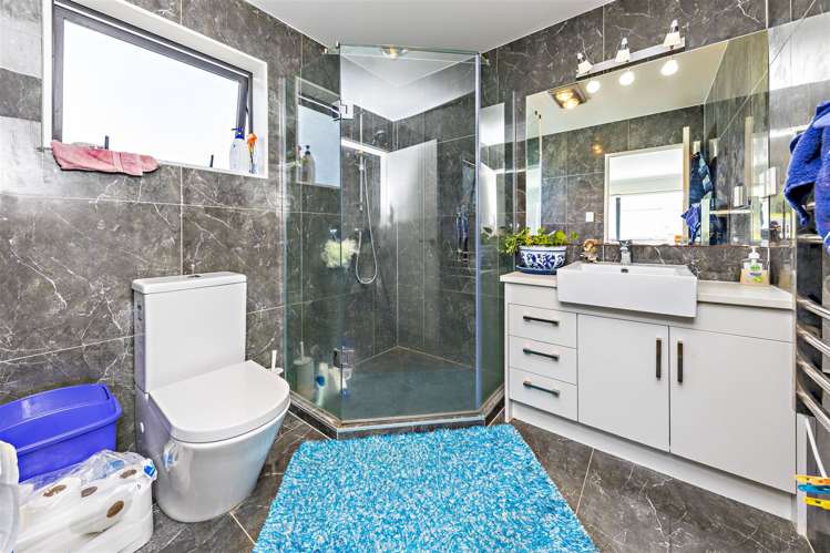 11 Veneta Close Flat Bush_6