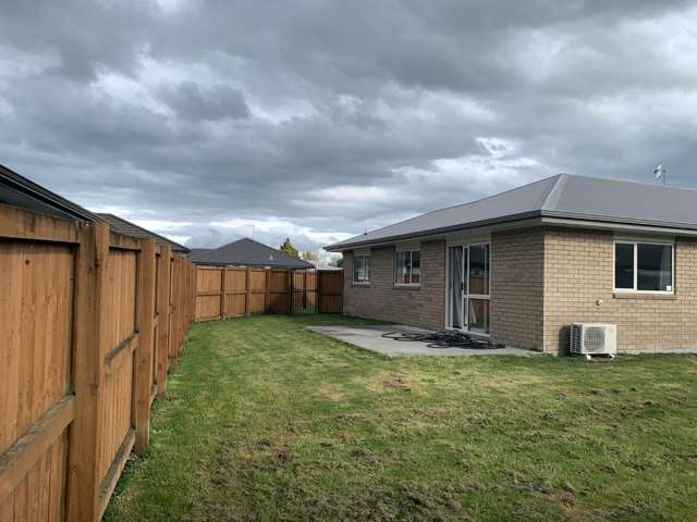 3 Etna Way Dinsdale_3