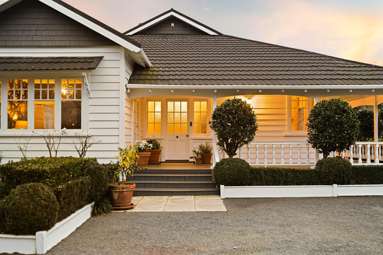 17 Puketaha Road_3